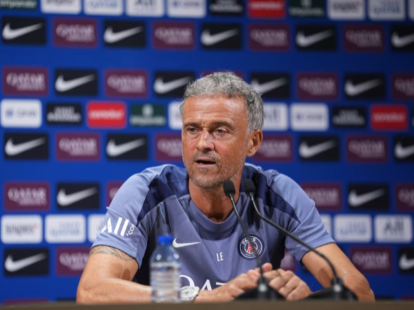 Pelatih Paris Saint-Germain