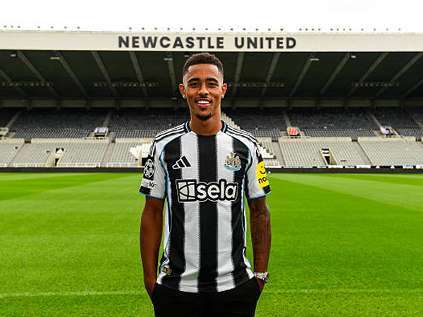 Laga Lawan Liverpool Bisa Jadi Debut Jacob Ramsey Bersama Newcastle United