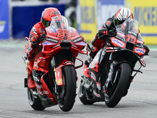 Marco Bezzecchi dan Marc Marquez Sama-sama Bikin Kesalahan
