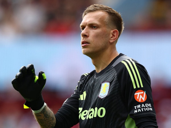 Kiper Aston Villa, Marco Bizot