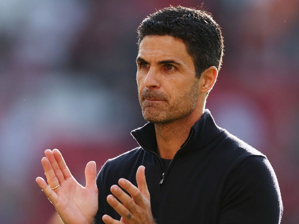 Manajer Arsenal, Mikel Arteta, sempat mencoba merekrut Eberechi Eze