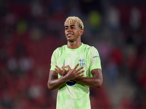 Mantan Bintang Real Madrid Peringatkan Hansi Flick soal Lamine Yamal