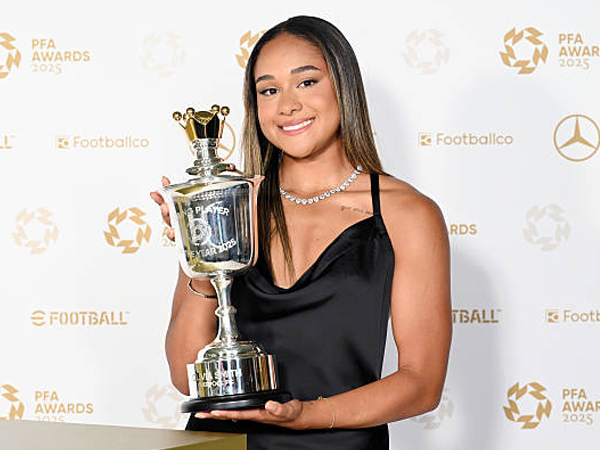 Olivia Smith Raih Penghargaan Pemain Muda Wanita Terbaik PFA 2025