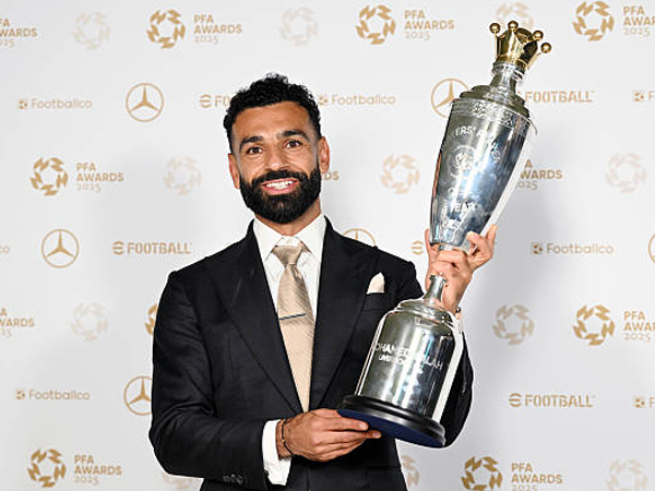 Ukir Sejarah Baru, Mohamed Salah Tiga Kali Raih PFA Player of the Year