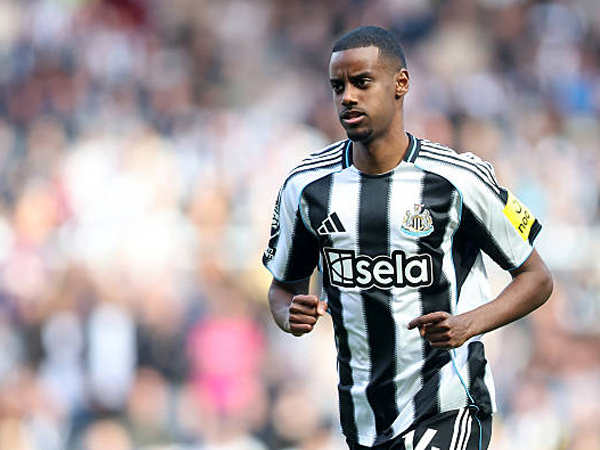 Setelah Duel Lawan Newcastle, Liverpool Akan Tawar Lagi Alexander Isak