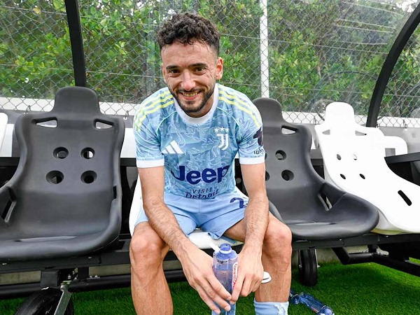 Joao Mario bermain untuk Juventus (Image: Juventus)