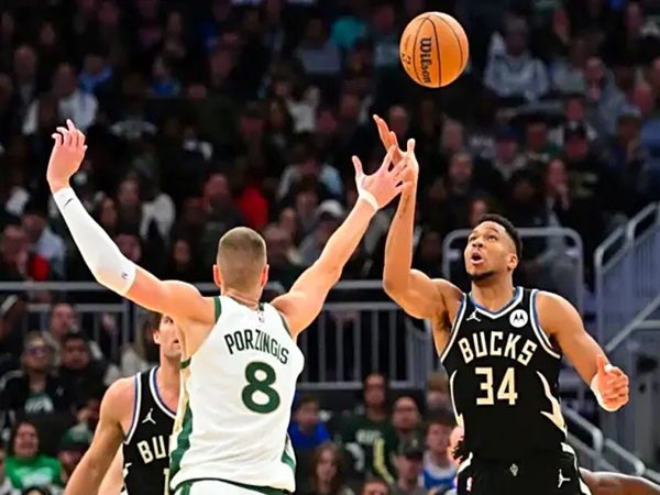 Kristaps Porziņģis Puji Kehebatan Giannis Antetokounmpo
