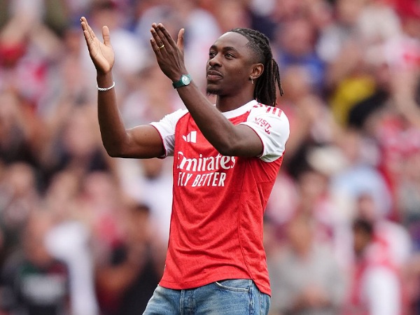 Eberechi Eze diperkenalkan sebagai pemain baru Arsenal