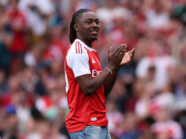 Eberechi Eze diperkenalkan sebagai pemain baru Arsenal