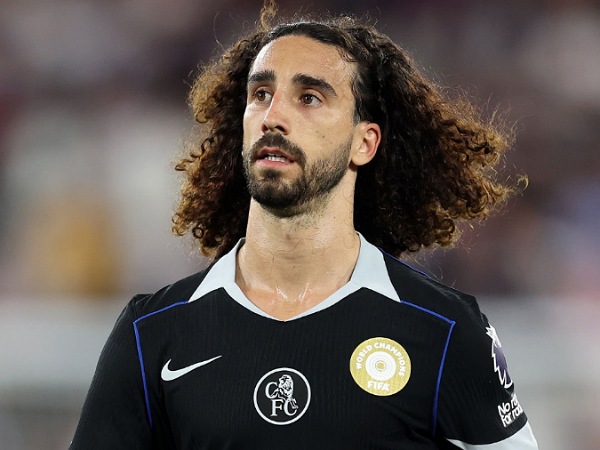 Bek kiri Chelsea, Marc Cucurella