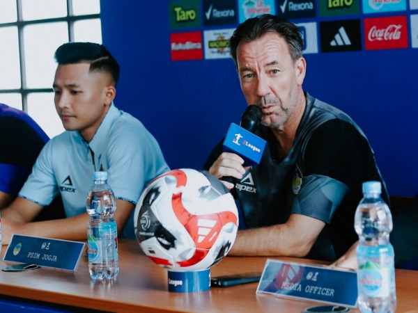 Pelatih PSIM, Jean-Paul van Gastel