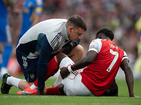 Dipastikan Absen Empat Pekan, Arsenal Tanpa Bukayo Saka Lawan Liverpool