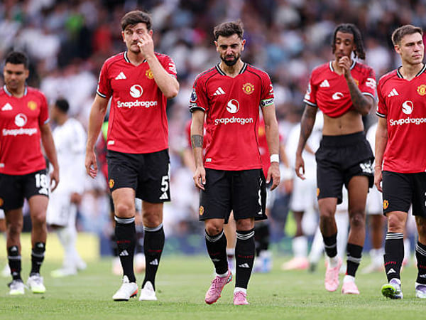 Ditahan Fulham, Gary Neville Nilai Man United Harus Perkuat Lini Tengah