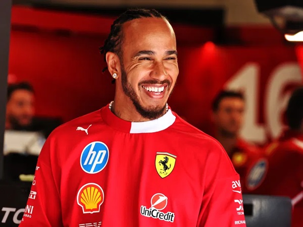 Lewis Hamilton Siap Kembali Mengaspal meski Dalam Kondisi Sulit