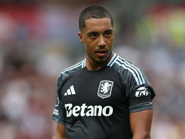 Gelandang Aston Villa, Youri Tielemans