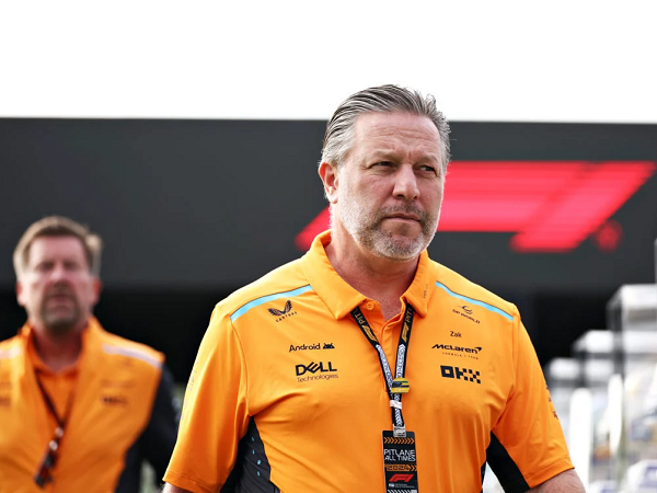 Zak Brown tenang lihat persaingan kedua pembalapnya.