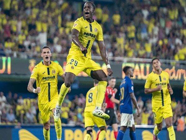 Barcelona Pertimbangkan Datangkan Penyerang Berbakat Kamerun