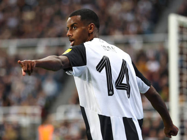 Pemilik Newcastle United Turun Tangan, Alexander Isak Tetap Ingin Pindah