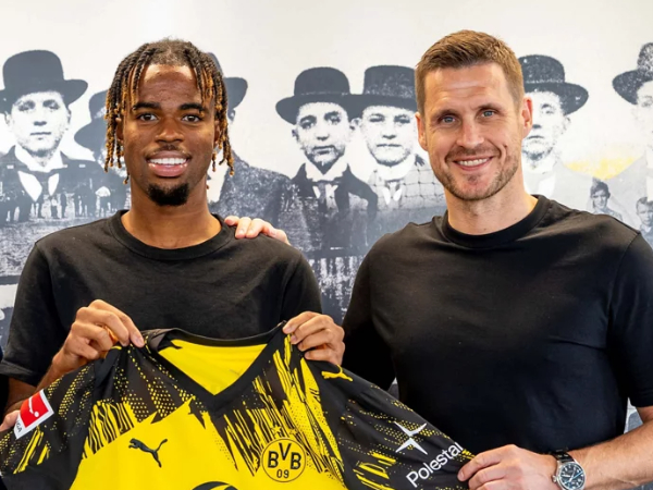 Sebastian Kehl dan Carney Chukwuemeka