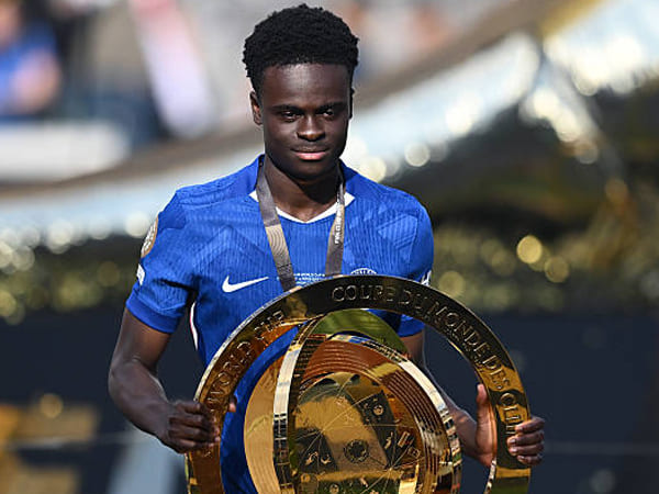 Jadon Sancho Sulit, AS Roma Alihkan Perhatian ke Tyrique George