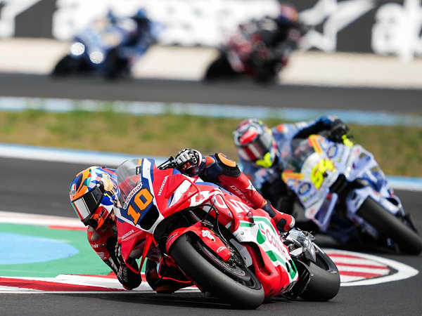 Luca Marini sumringah bisa raih hasil manis di GP Hungaria.