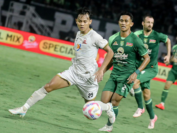 Pemain muda Madura United, M Riski Afrizal