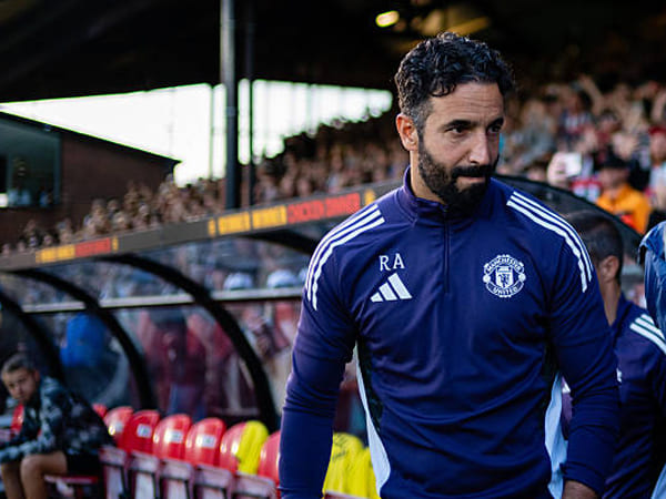 Grimsby Town Singkirkan Man United, Formasi Amorim Kembali Dipertanyakan