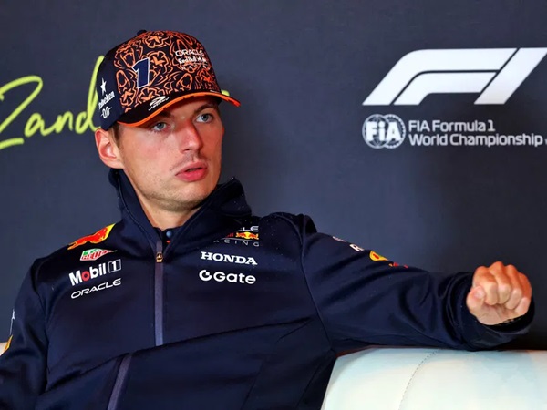Toto Wolff Yakin Peluang Mercedes Rekrut Verstappen Masih 50 Persen