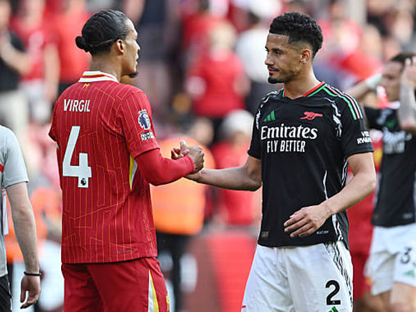 Lini Belakang Bisa Jadi Faktor Penentu Duel Liverpool Kontra Arsenal