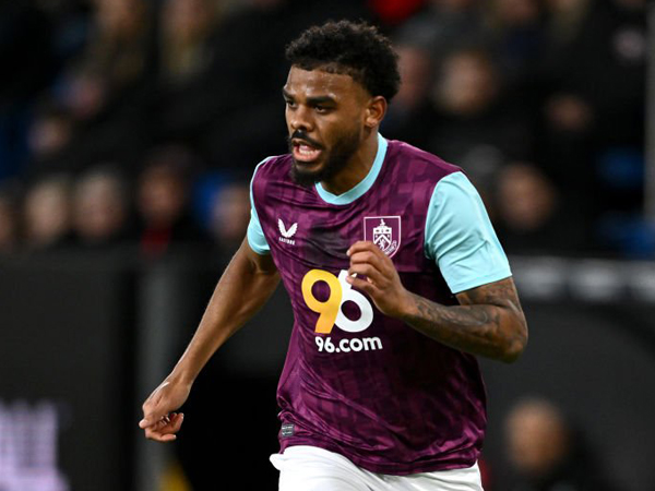 Lyle Foster Kecewa Burnley Gagal Amankan Poin di Old Trafford