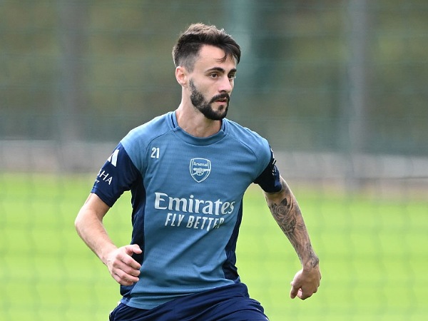 Gelandang Arsenal, Fabio Vieira, masuk radar West Ham