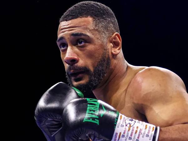 Bagi Caoimhin Agyarko, kemenangan atas Davis akan menempatkannya lebih dekat ke perebutan gelar juara dunia. (Foto: Fight TV)