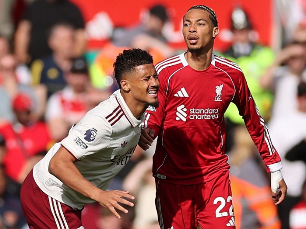 Bek Arsenal, William Saliba, hanya bermain lima menit melawan Liverpool