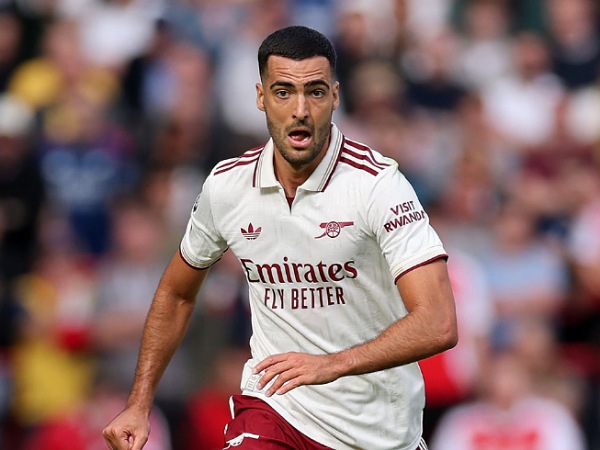 Gelandang Arsenal, Mikel Merino
