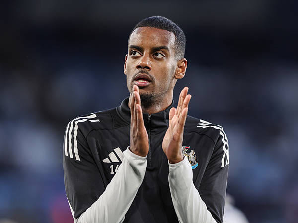 Suporter Liverpool Antusias Tunggu Pengumuman Resmi Alexander Isak