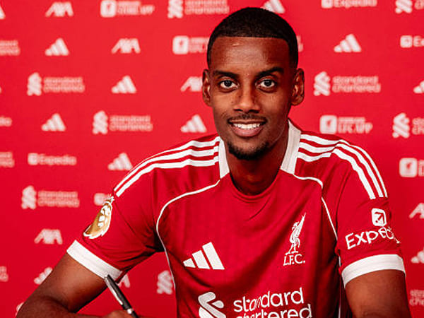 Alexander Isak Jadi Pemain dengan Gaji Tertinggi Ketiga di Liverpool