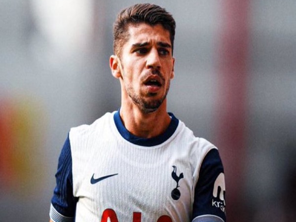 Tottenham pinjamkan Solomon ke Villarreal