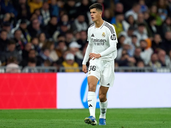 Real Madrid Buka Peluang Pulangkan Chema Andres