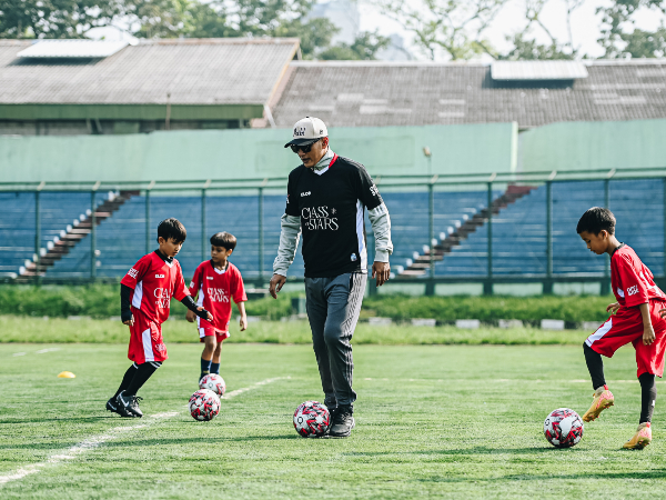 Zaenal Arief memberi pendapat soal aktivitas Persib di akhir jendela transfer awal musim Super League 2025/2026