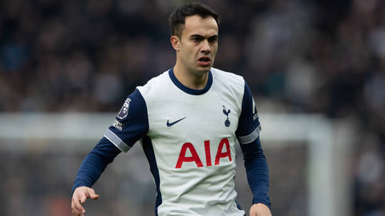 AC Milan Pertimbangkan Transfer Gratis Sergio Reguilon