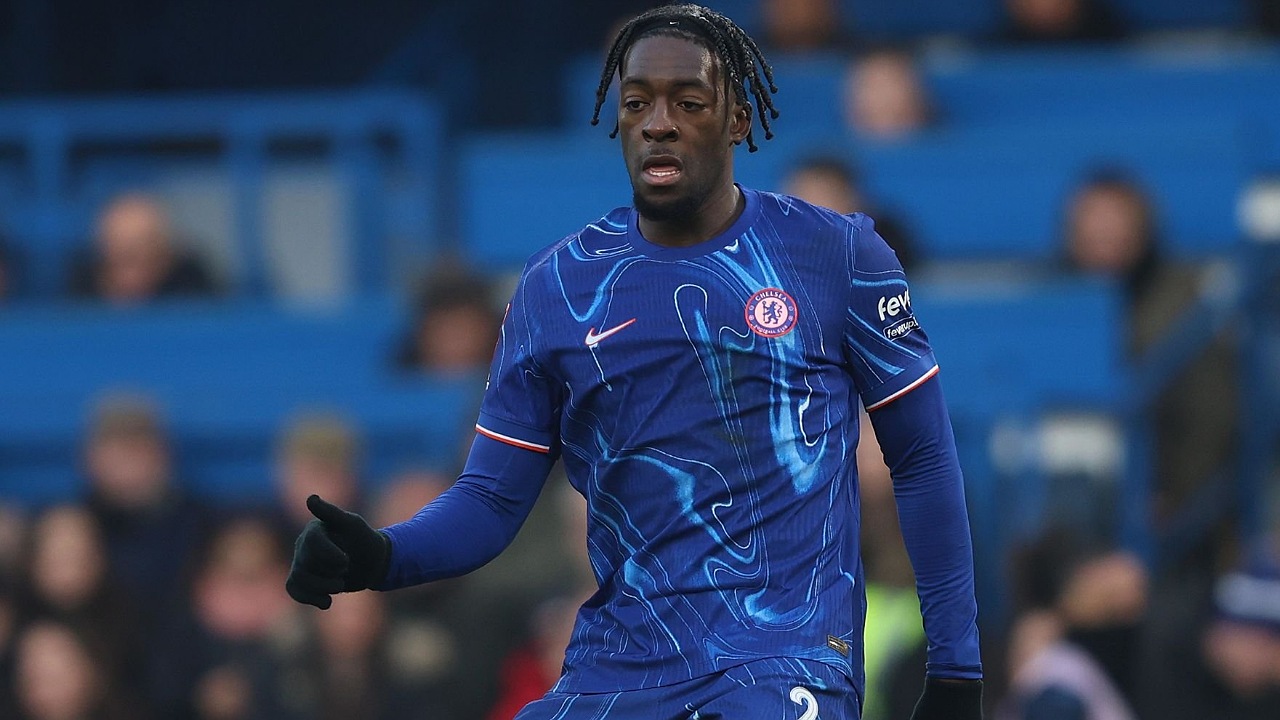 Bek Chelsea, Axel Disasi