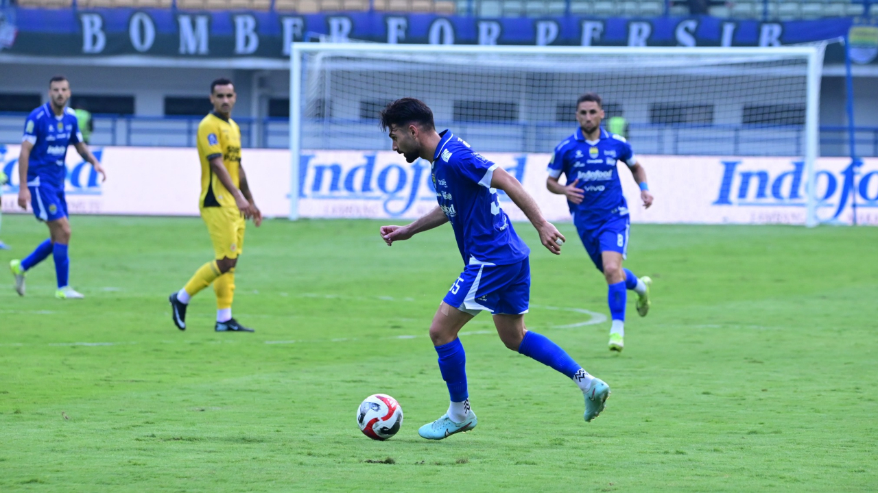 Bek Persib, Frans Putros