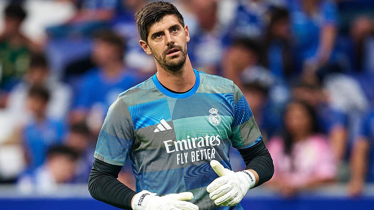 Thibaut Courtois merupakan rekan senegara Senne Lammens. (Foto: Bruno Penas/Quality Sport Images/Getty Images)