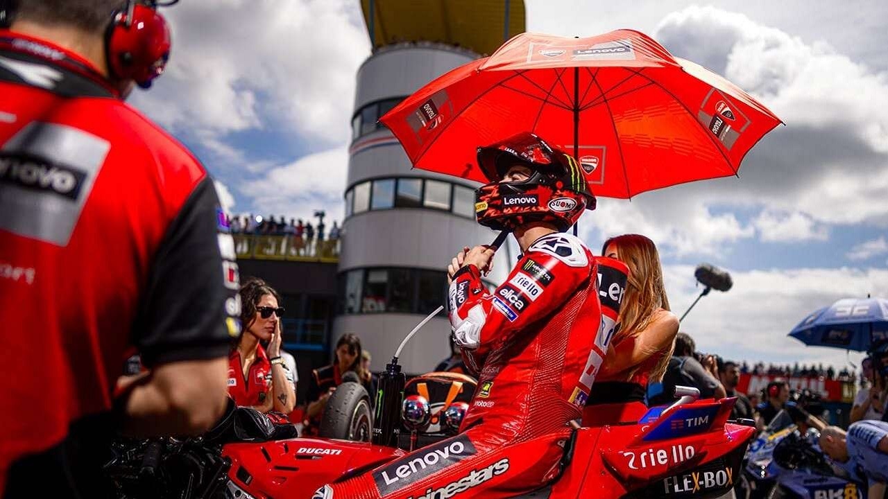 Jorge Lorenzo komentari keterpurukan dari Francesco Bagnaia.