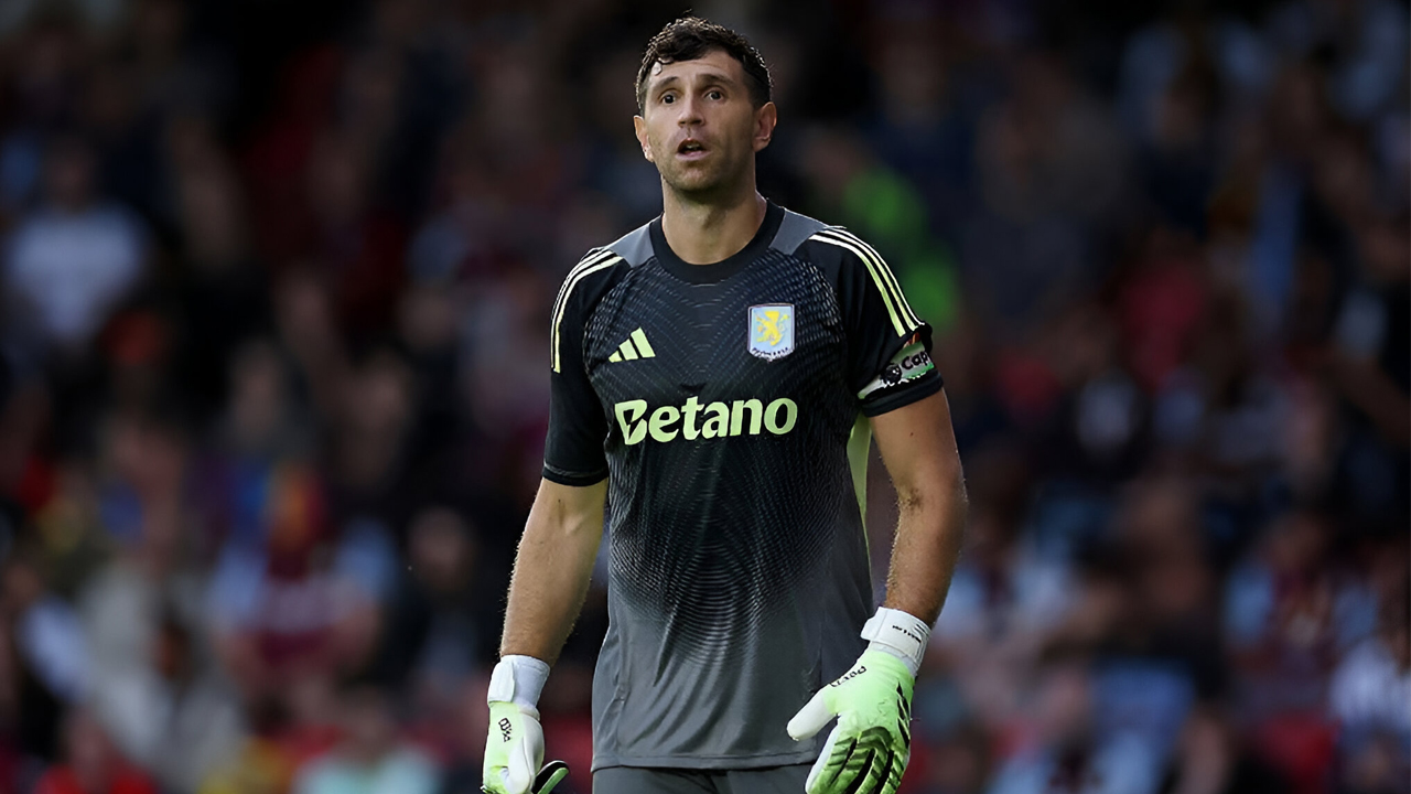 Emiliano Martinez.