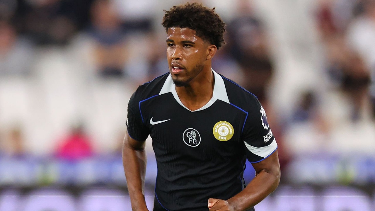 Gelandang Chelsea, Andrey Santos