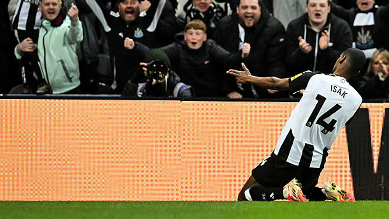 Gabung Liverpool, Alexander Isak Tinggalkan Newcastle dengan Pesan Haru