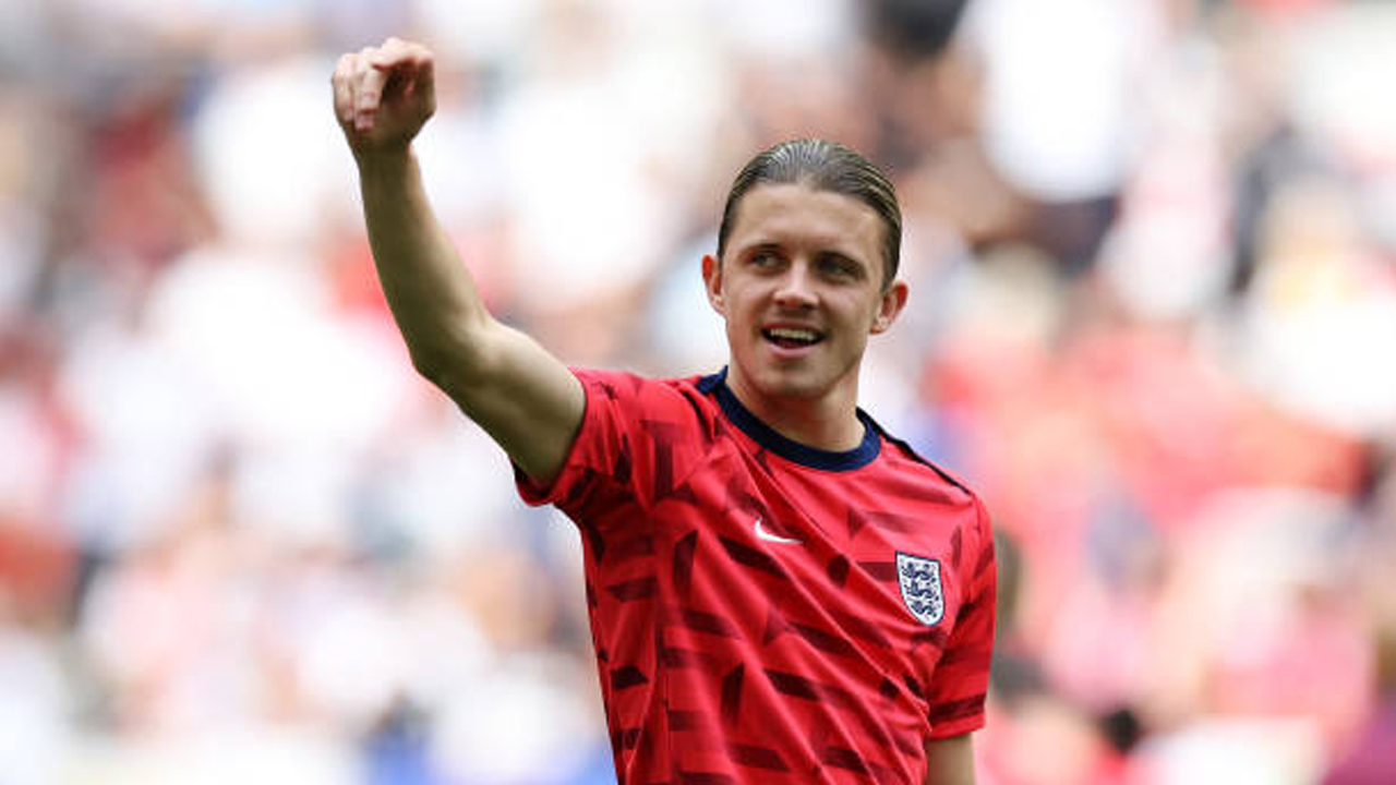 Ternyata Manchester United Pernah Coba Datangkan Gelandang Inggris Ini