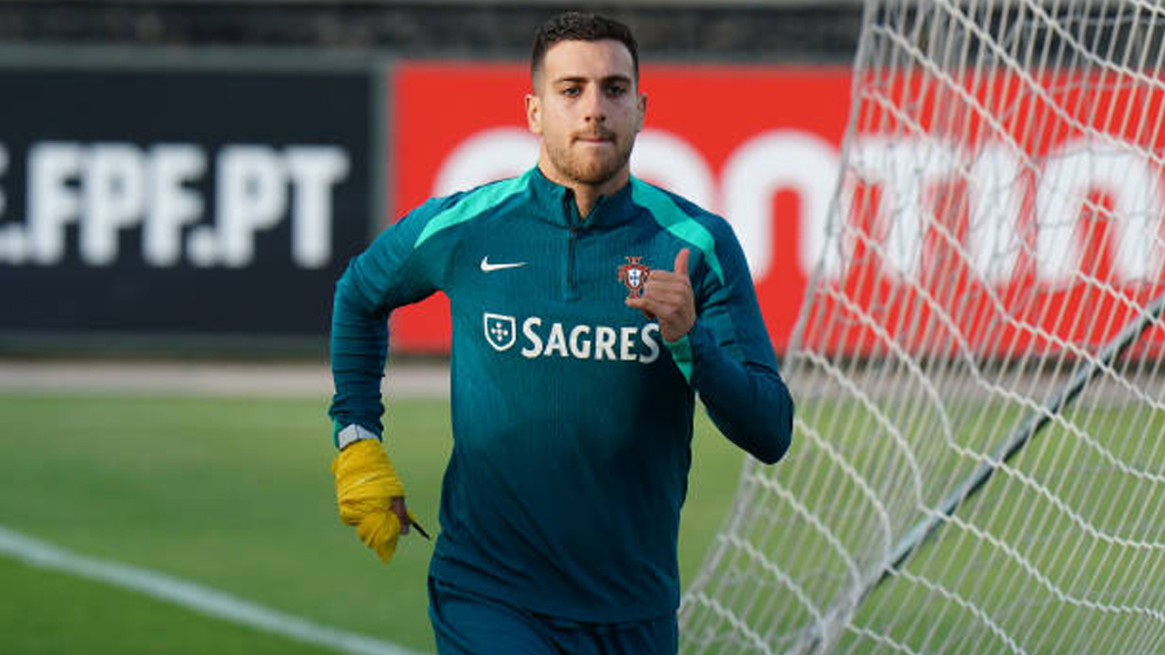 Cedera Otot, Diogo Dalot Mundur dari Skuat Timnas Portugal