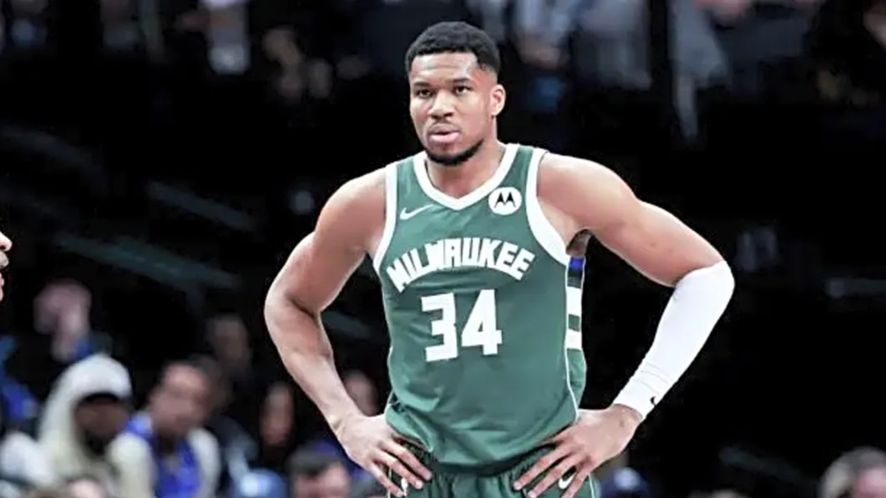 Giannis Antetokounmpo Diragukan Masa Depannya dengan Bucks